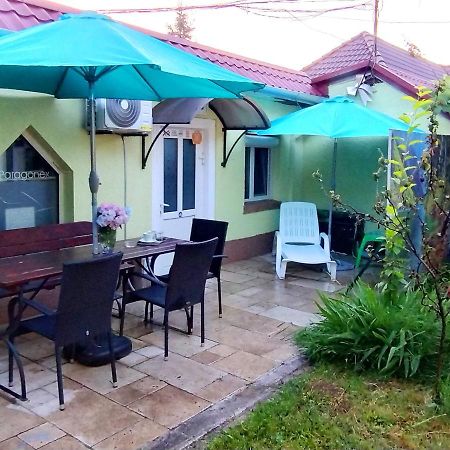 Hostel Pascalis Alesd Exterior photo