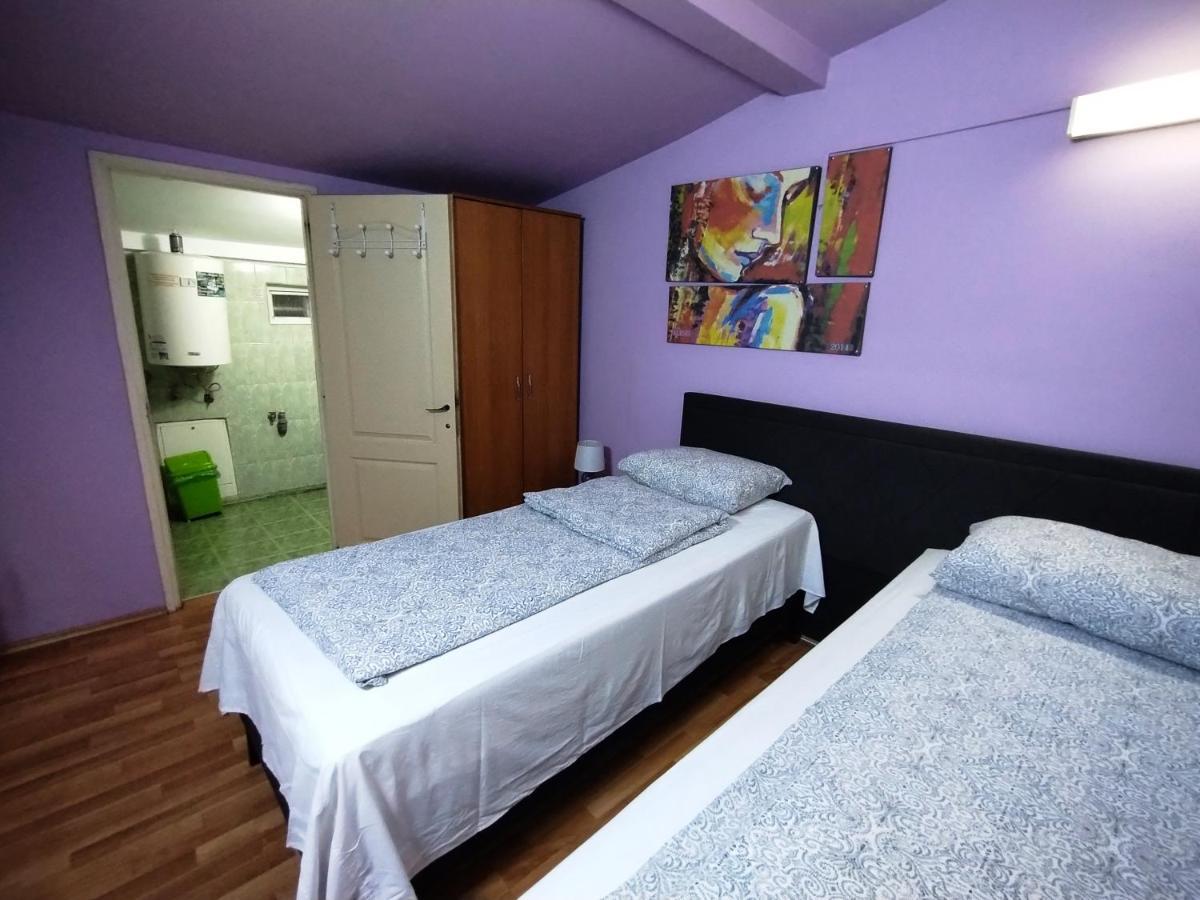 Hostel Pascalis Alesd Exterior photo